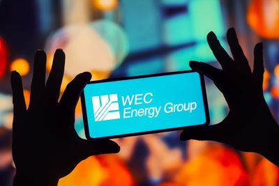 Is WEC Energy Stock Underperforming the Dow?